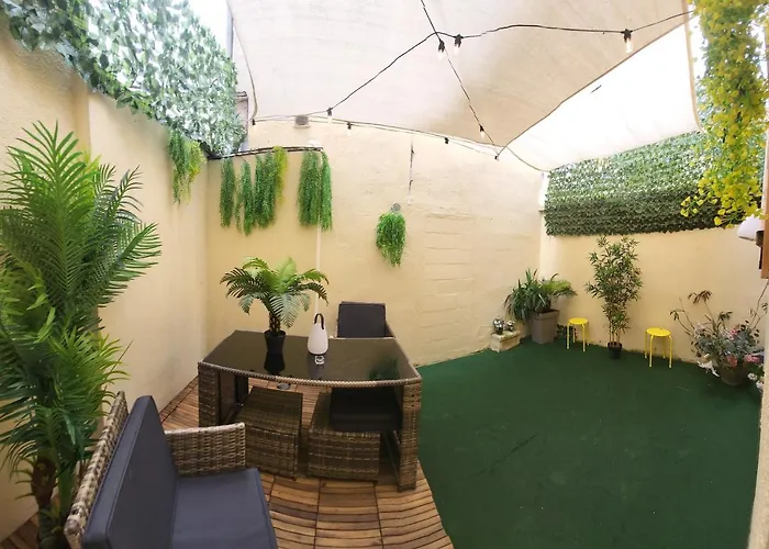 Paris Malakoff Garden Apartments