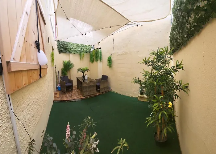 Paris Malakoff Garden Apartments